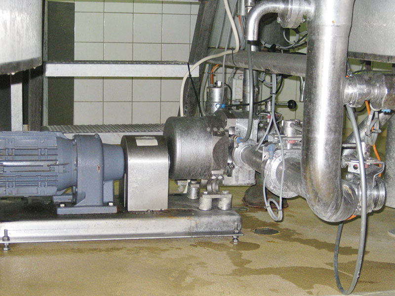 Pompa di trasferimento liquidi SSP Serie L Installazione chimica