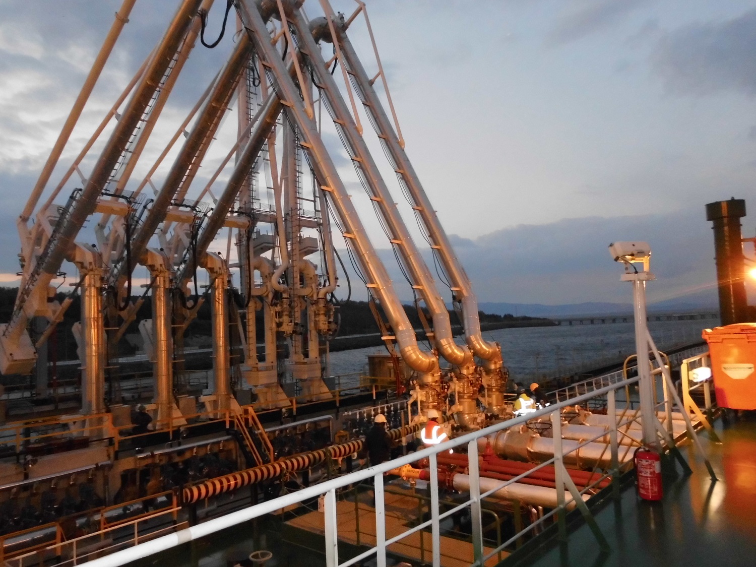 Schiffsladearme B0030 12IN beheizt und isoliert TreibstoffRohöl Türkei