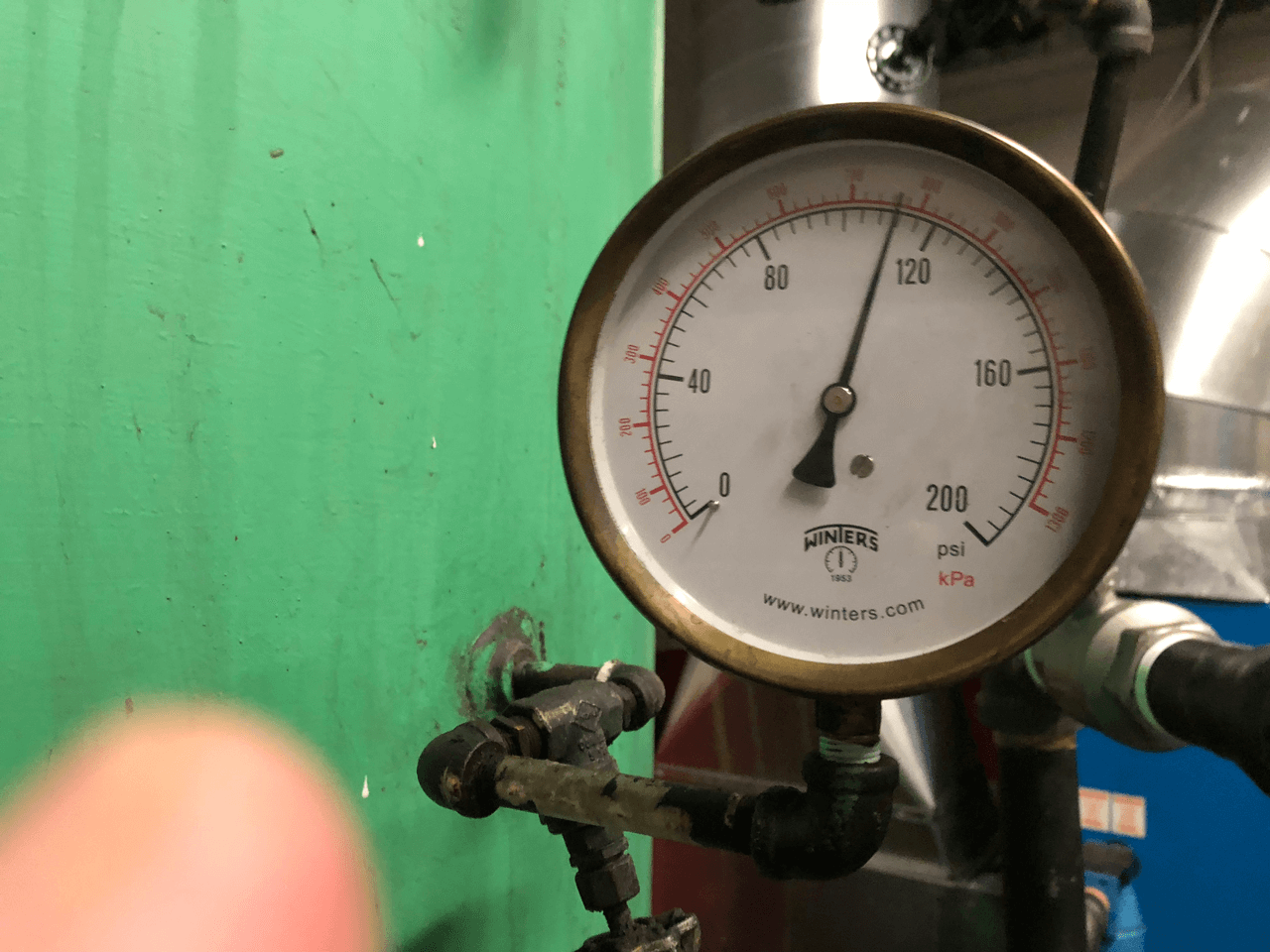 how-to-save-money-by-installing-flow-meters-in-compressed-air-system_4